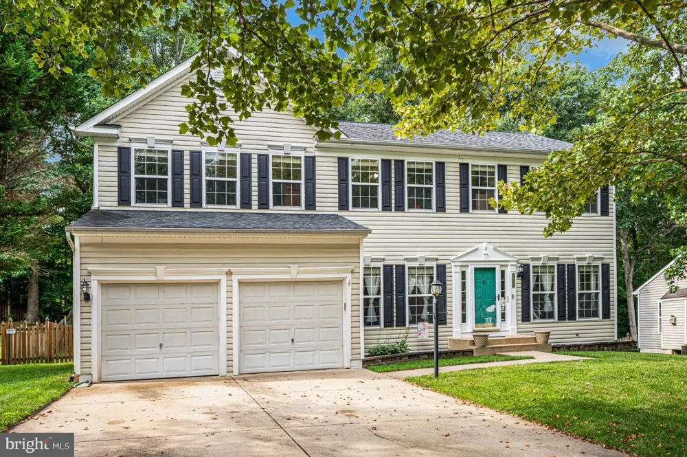 5917 FINCASTLE DRIVE Manassas, VA 20112