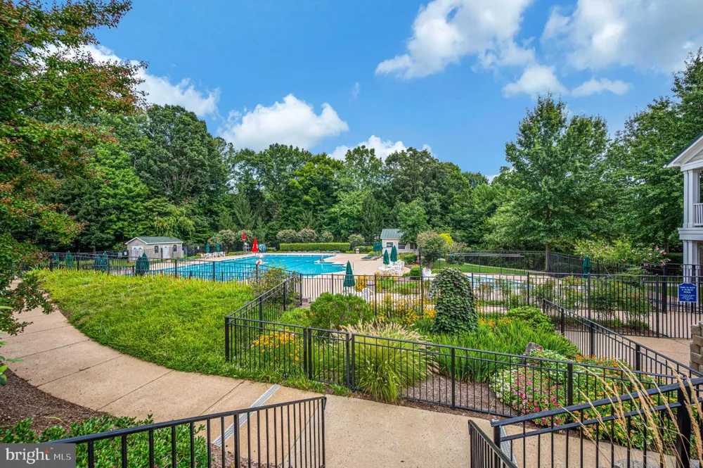 5917 FINCASTLE DRIVE Manassas, VA 20112