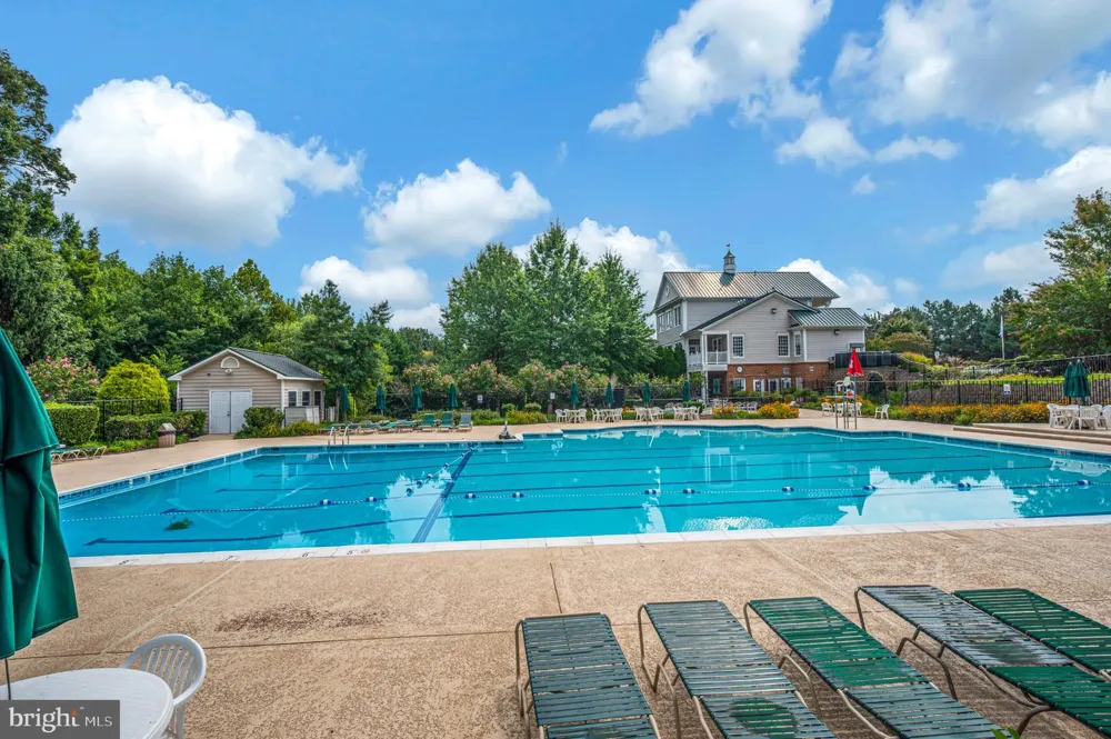 5917 FINCASTLE DRIVE Manassas, VA 20112