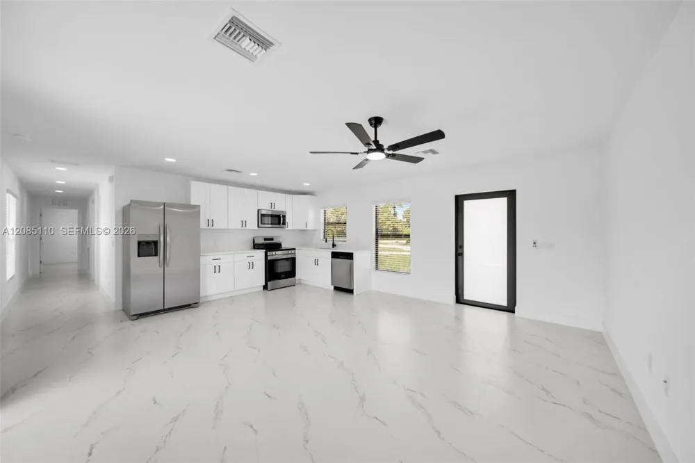 4987 Fairway Ct #4987 Lehigh Acres, FL 33971