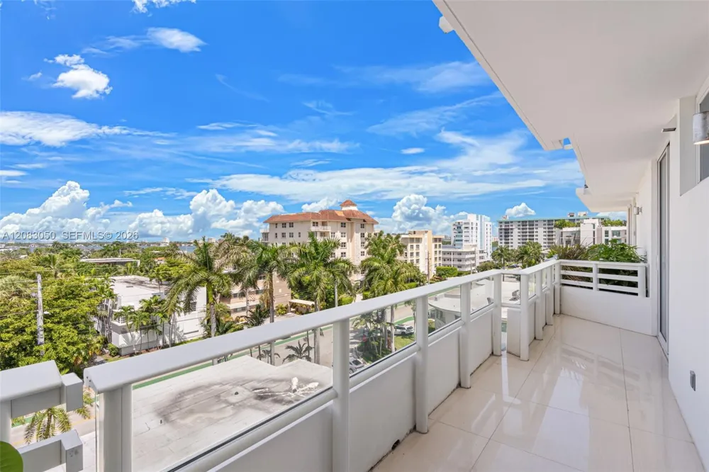 1170 101st St #601 Bay Harbor Islands, FL 33154