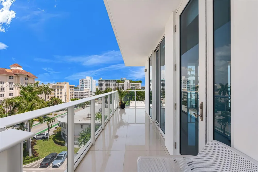 1170 101st St #601 Bay Harbor Islands, FL 33154