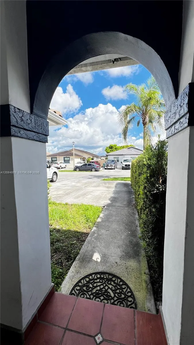 14652 SW 114th Ter #B Miami, FL 33186