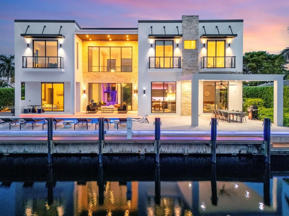 2817 NE 35th St Fort Lauderdale, FL 33306