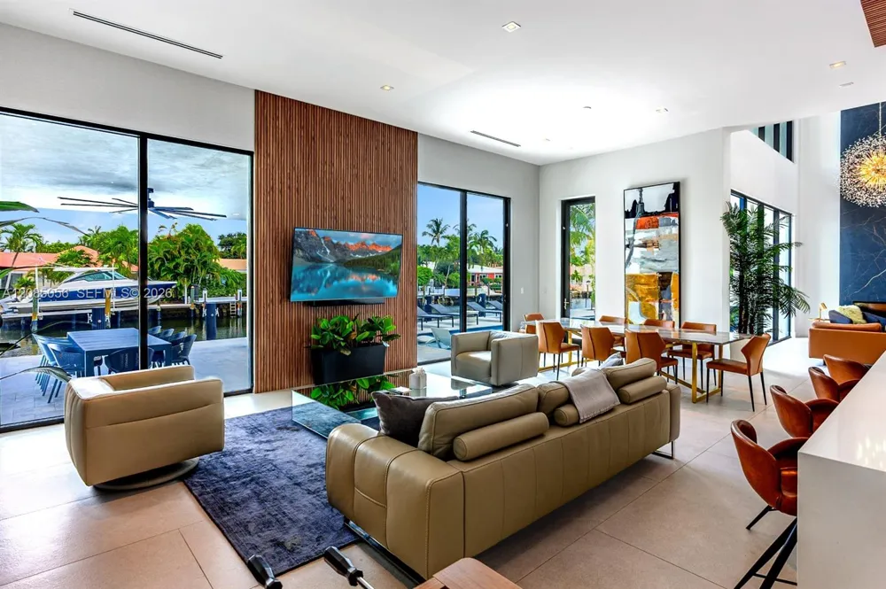 2817 NE 35th St Fort Lauderdale, FL 33306