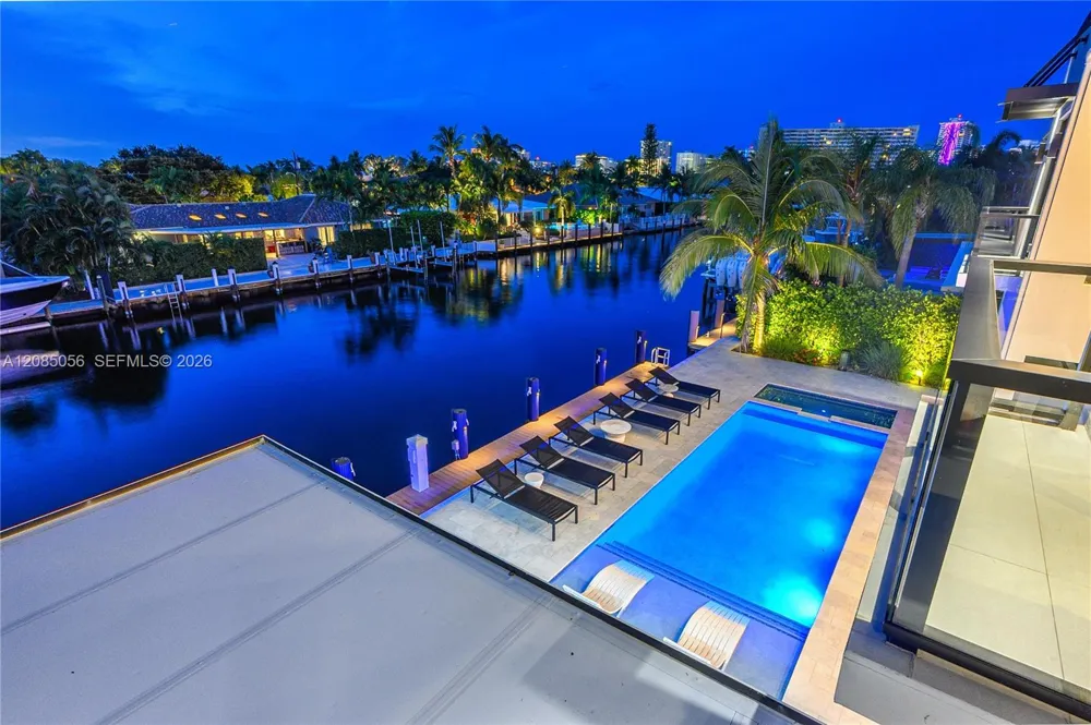 2817 NE 35th St Fort Lauderdale, FL 33306