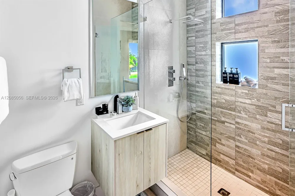 2817 NE 35th St Fort Lauderdale, FL 33306