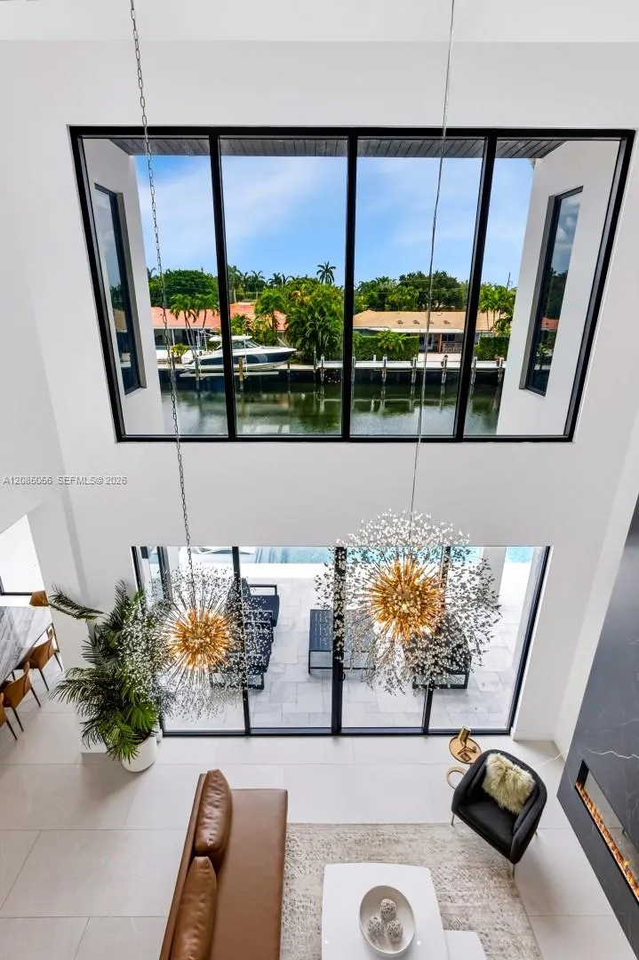 2817 NE 35th St Fort Lauderdale, FL 33306
