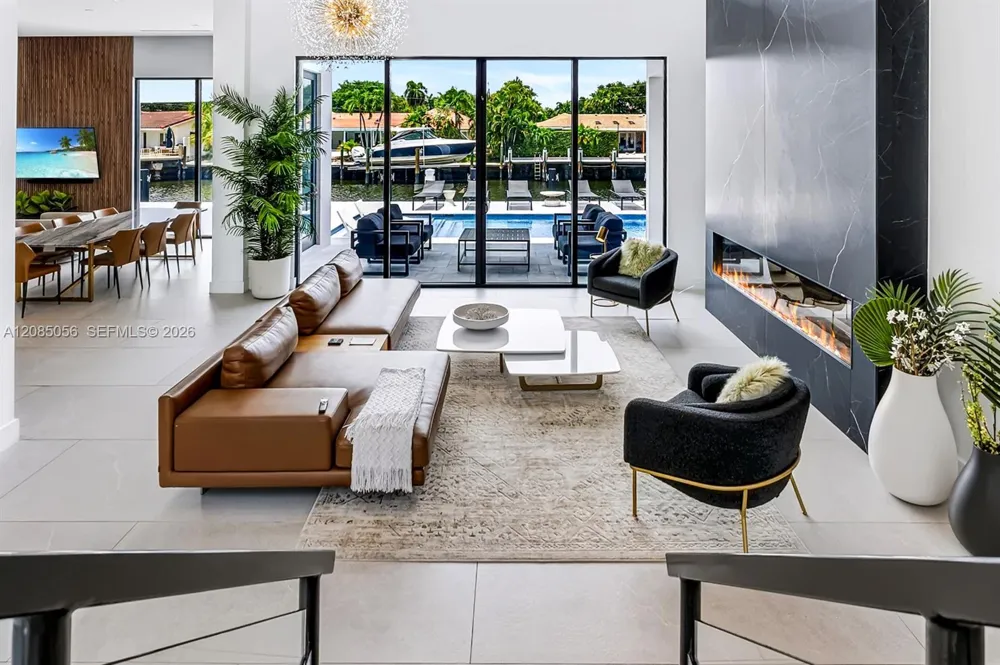 2817 NE 35th St Fort Lauderdale, FL 33306