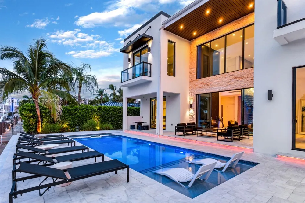 2817 NE 35th St Fort Lauderdale, FL 33306