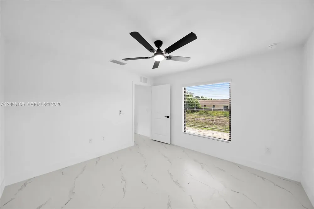 4985 Fairway Ct #4985 Lehigh Acres, FL 33971