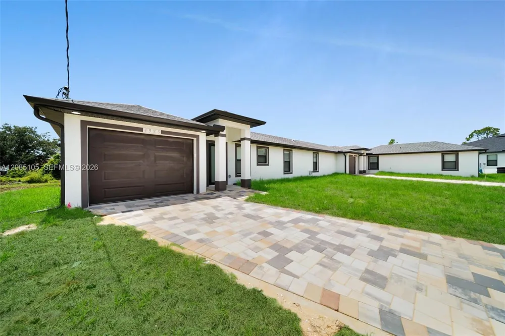 4985 Fairway Ct #4985 Lehigh Acres, FL 33971
