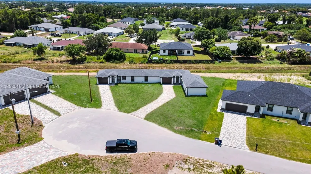 4985 Fairway Ct #4985 Lehigh Acres, FL 33971