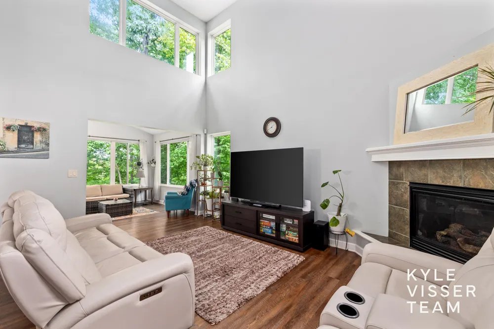 816 Pinnacle Run Drive SE #21 Grand Rapids, MI 49546