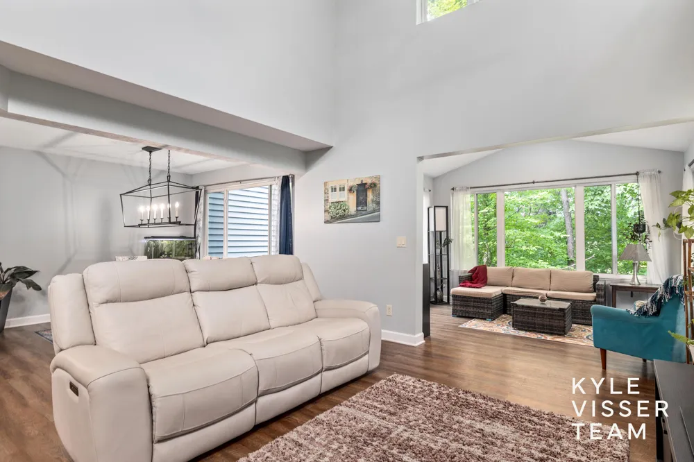816 Pinnacle Run Drive SE #21 Grand Rapids, MI 49546