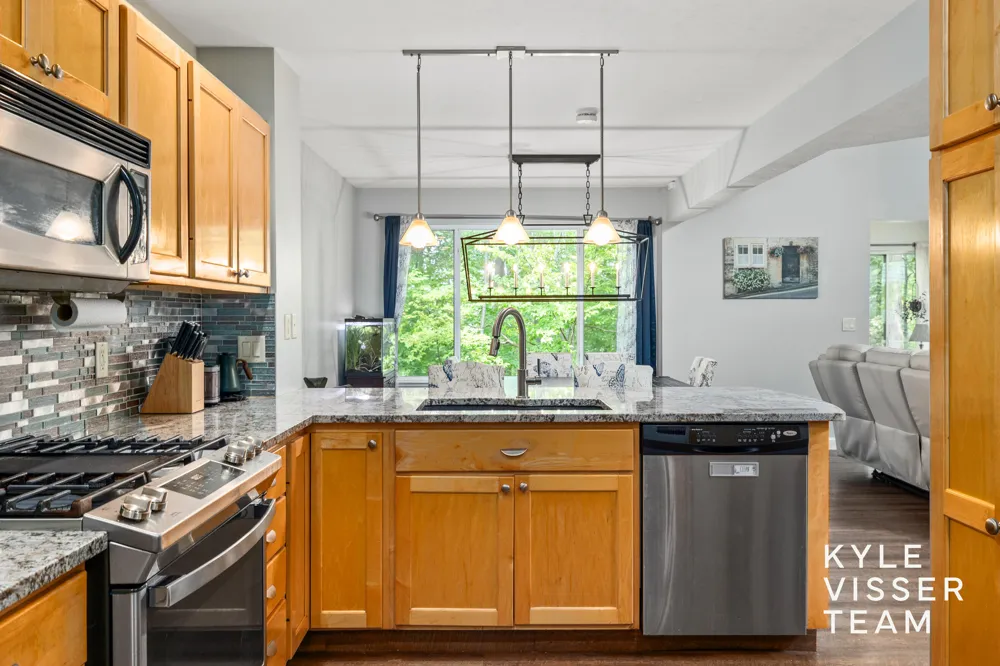 816 Pinnacle Run Drive SE #21 Grand Rapids, MI 49546