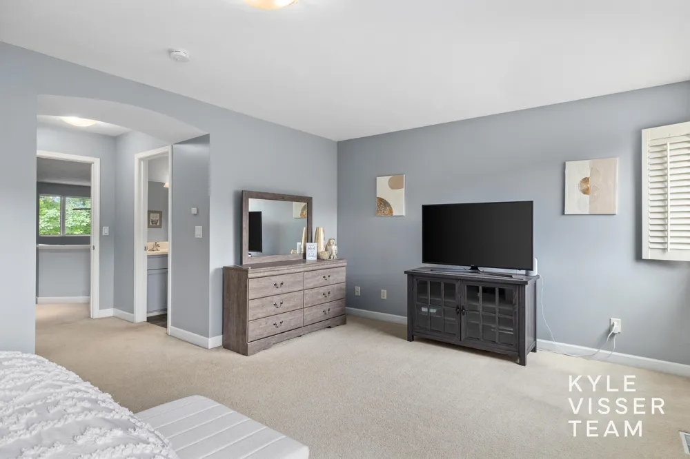 816 Pinnacle Run Drive SE #21 Grand Rapids, MI 49546