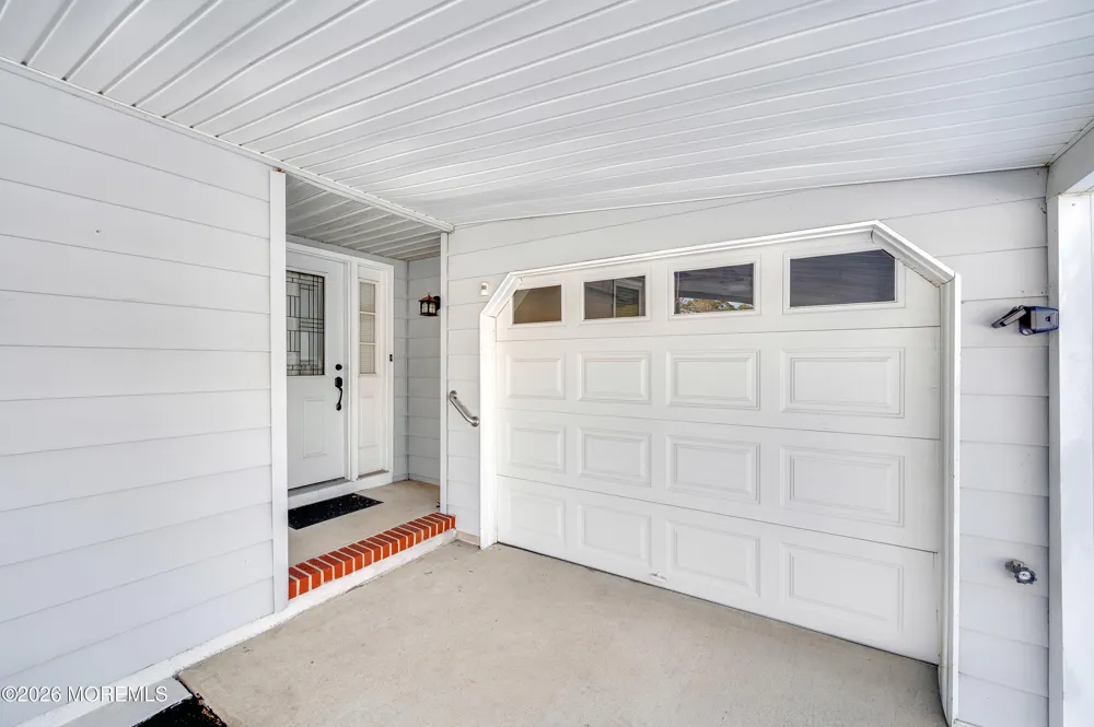 8 Gorginio Drive Toms River, NJ 08757