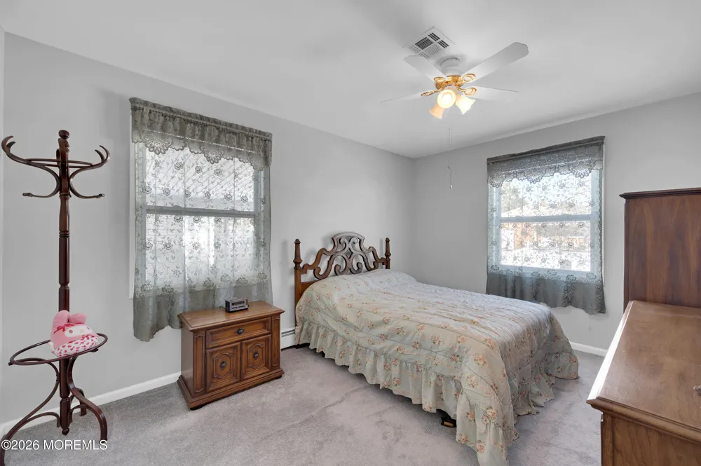 8 Gorginio Drive Toms River, NJ 08757