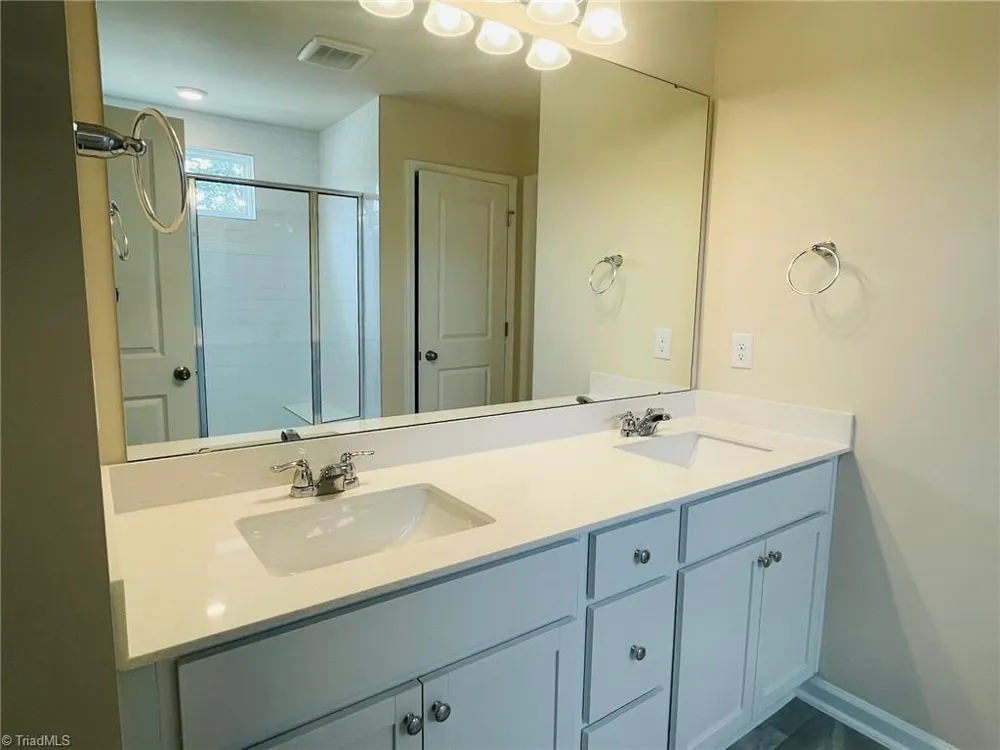 3701 Feltham Lane Greensboro, NC 27282