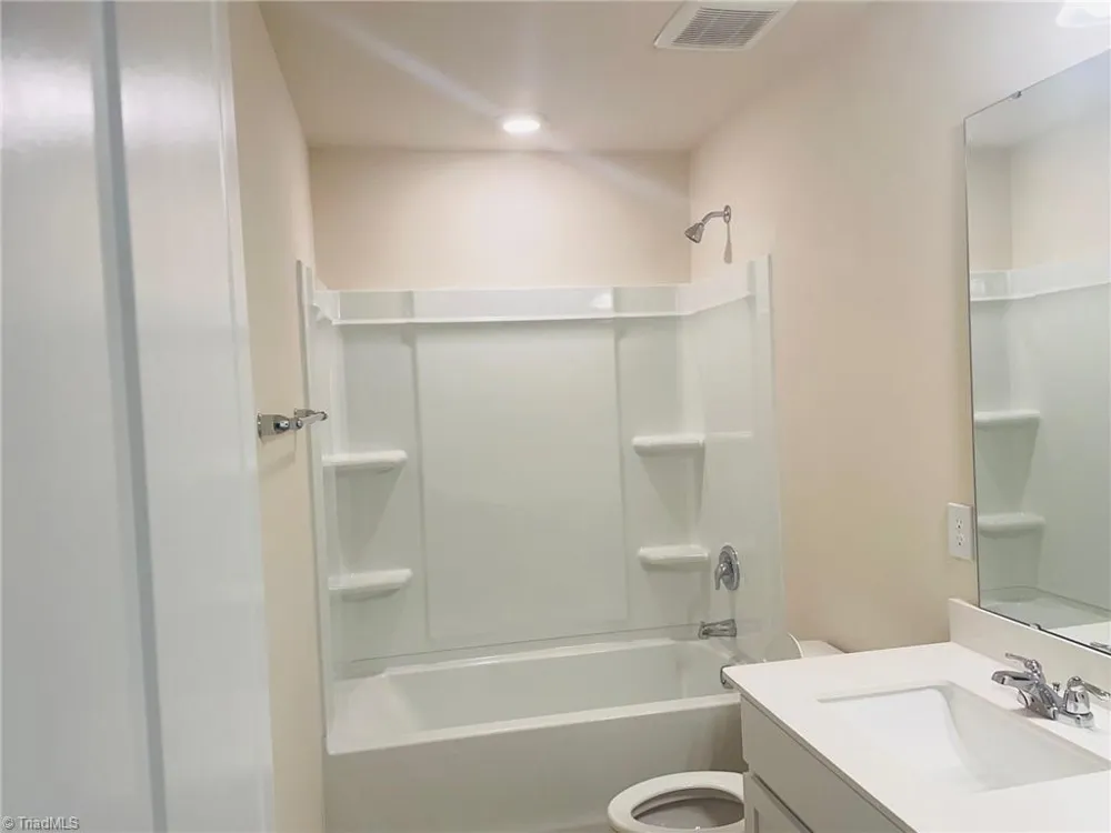 3701 Feltham Lane Greensboro, NC 27282