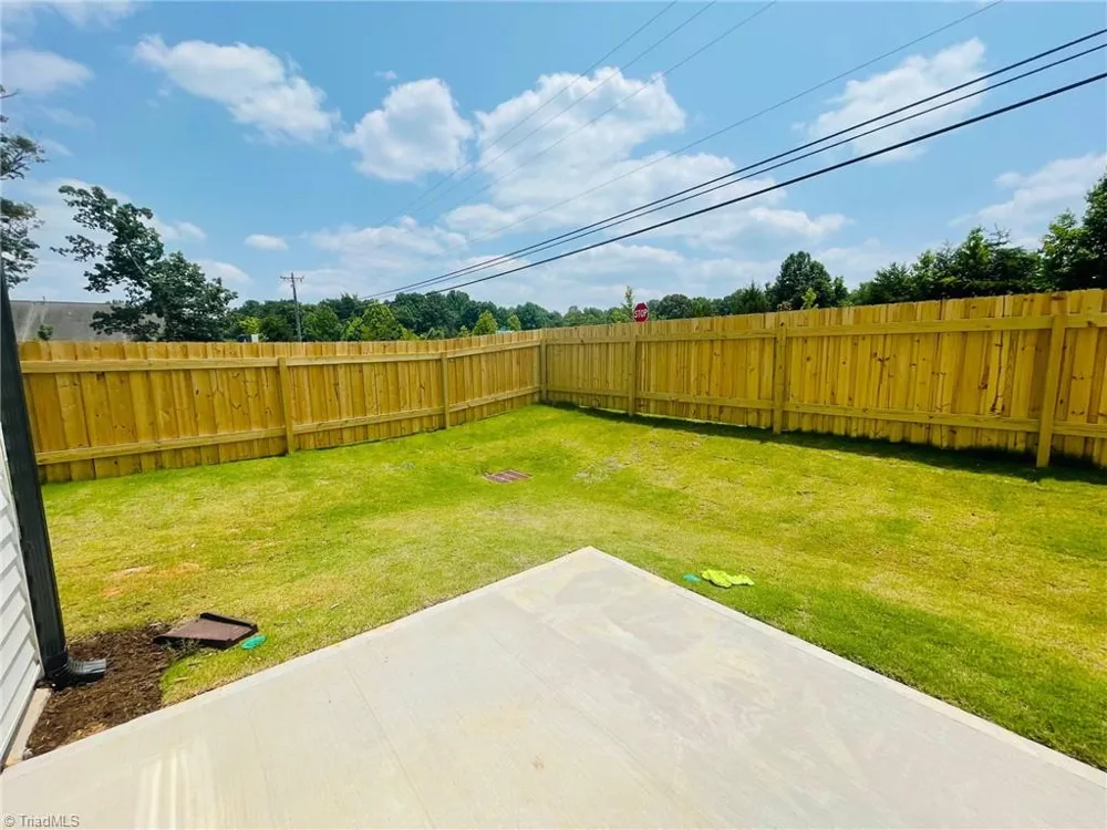 3701 Feltham Lane Greensboro, NC 27282
