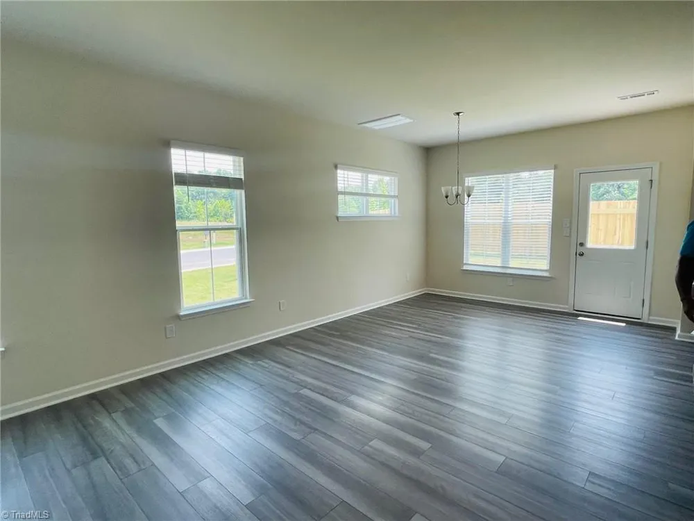 3701 Feltham Lane Greensboro, NC 27282