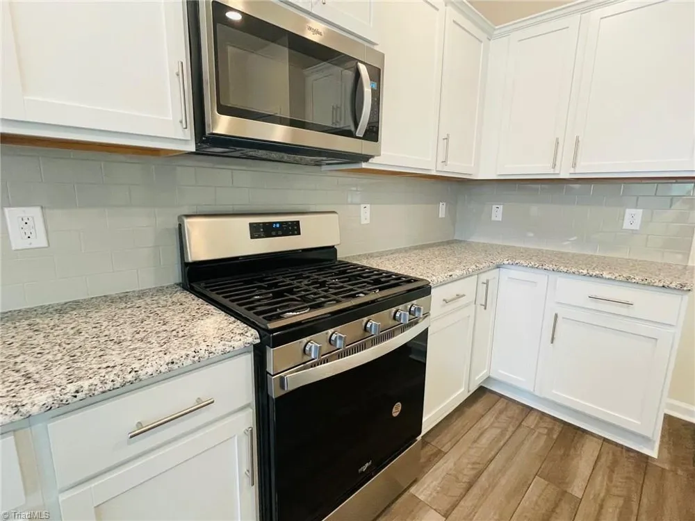 3701 Feltham Lane Greensboro, NC 27282