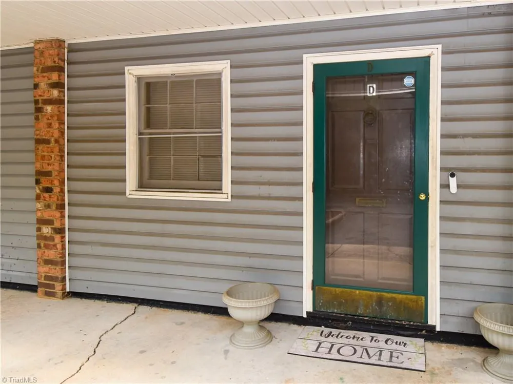 2890 Carriage Drive #D Winston-Salem, NC 27106