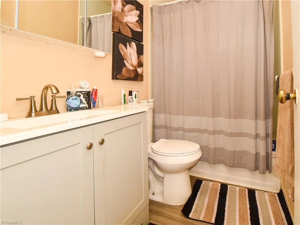 2890 Carriage Drive #D Winston-Salem, NC 27106