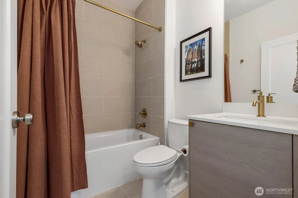 18303 96th Avenue NE #B Bothell, WA 98011