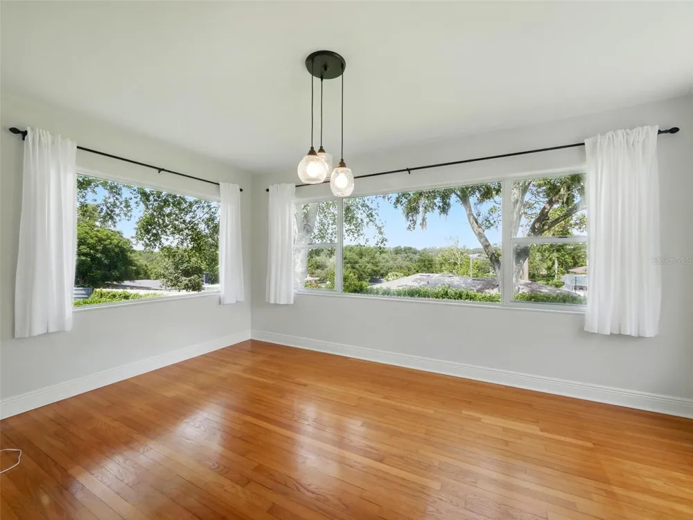 1426 CRESTVIEW DRIVE Mount Dora, FL 32757