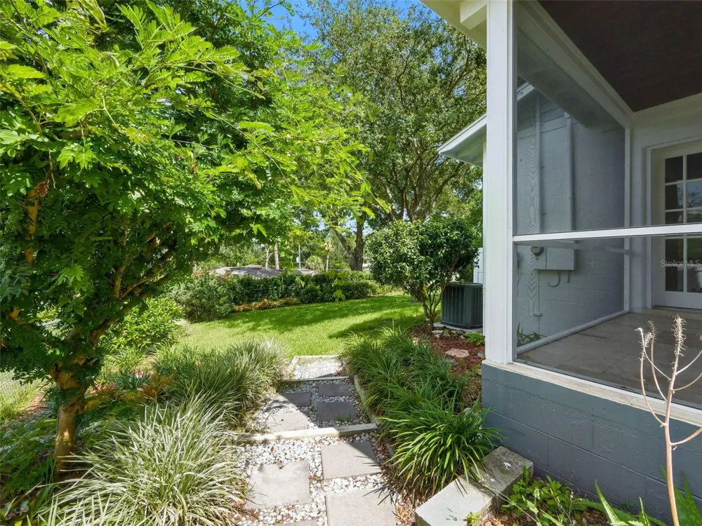 1426 CRESTVIEW DRIVE Mount Dora, FL 32757