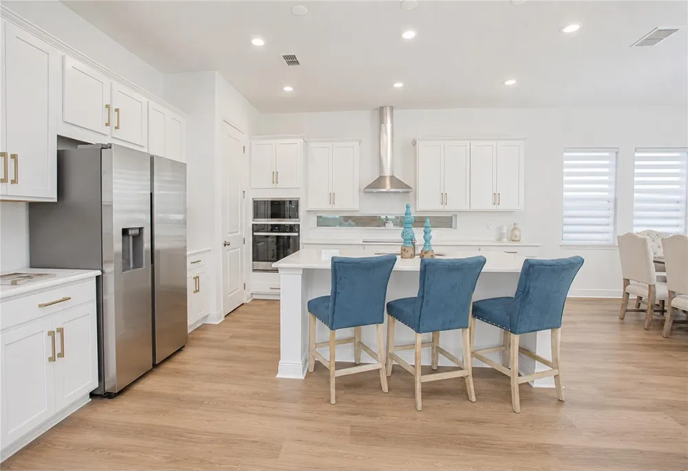 10133 PEEBLES STREET Orlando, FL 32827