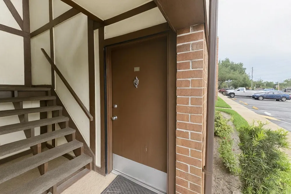 5407 HANSEL AVENUE #G13 Orlando, FL 32809