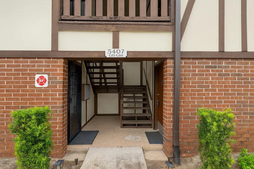 5407 HANSEL AVENUE #G13 Orlando, FL 32809