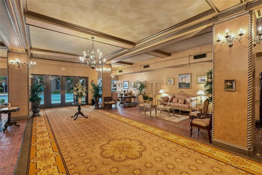 411 1ST AVENUE #713 St Petersburg, FL 33701
