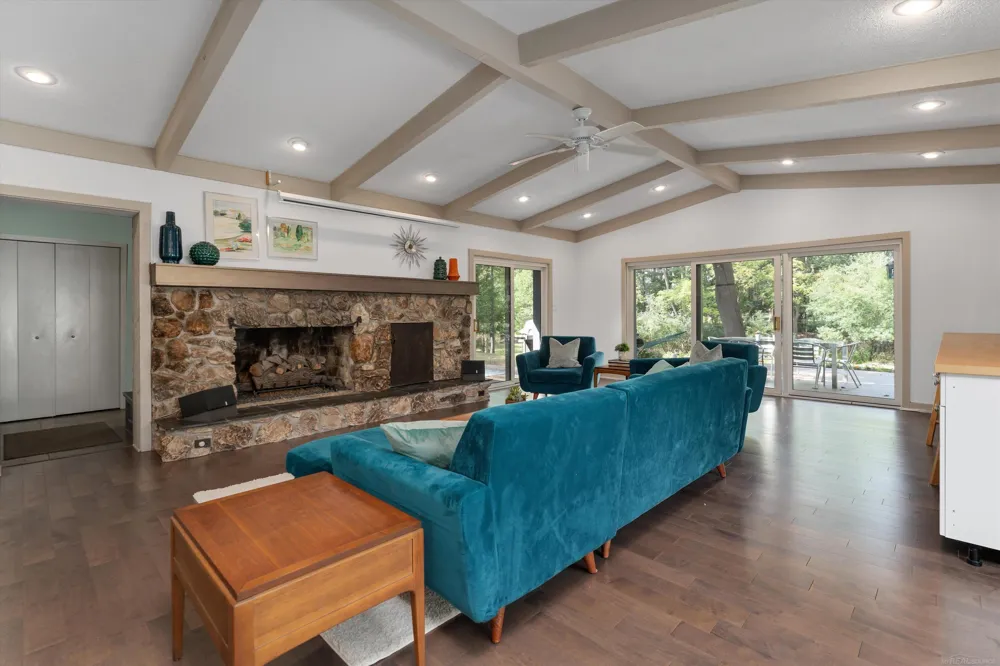 32205 Eastlady Drive Beverly Hills Village, MI 48025