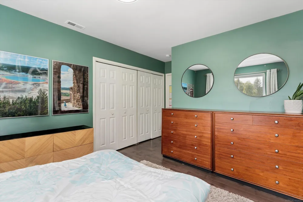 32205 Eastlady Drive Beverly Hills Village, MI 48025