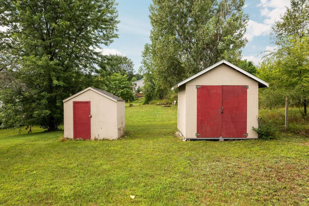10810 S Orchard Way Elmwood Charter Township, MI 49684
