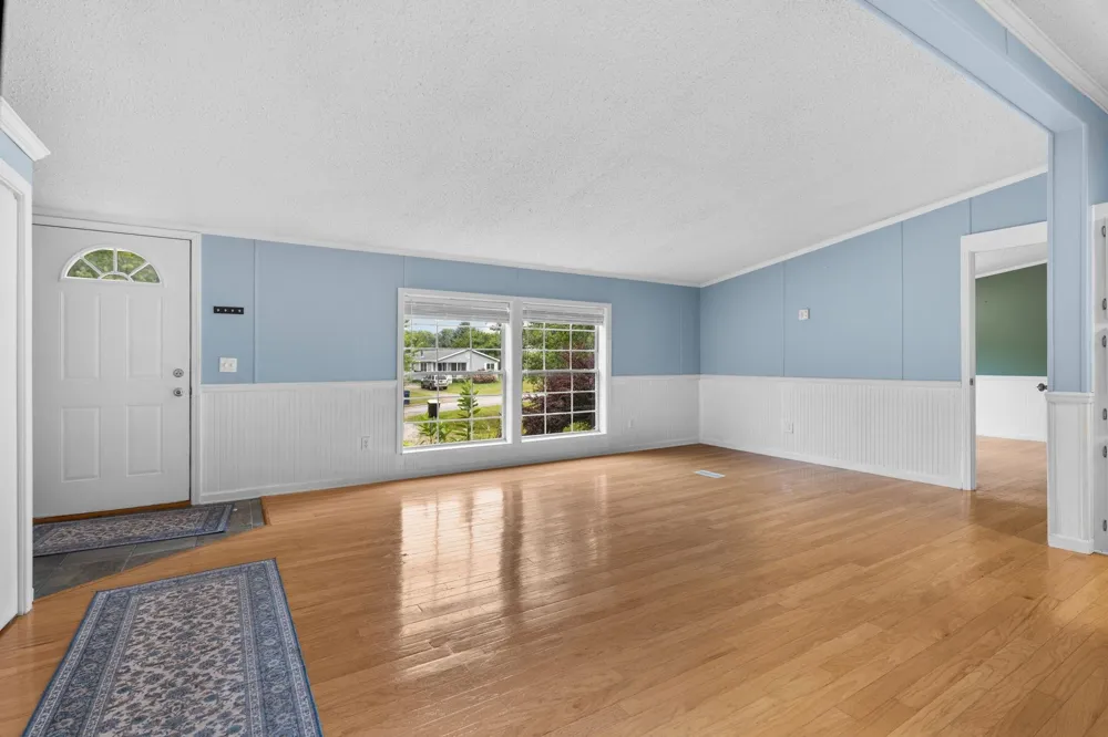 10810 S Orchard Way Elmwood Charter Township, MI 49684