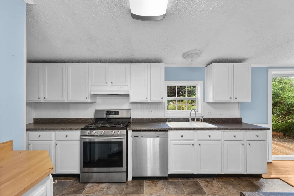 10810 S Orchard Way Elmwood Charter Township, MI 49684