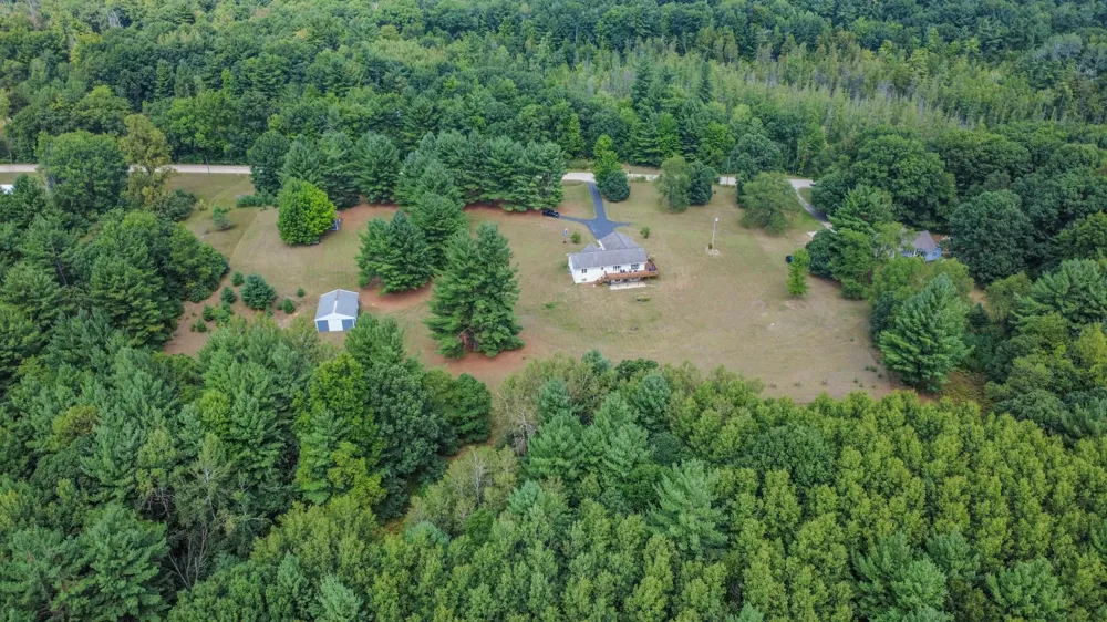 10859 W Blanchard Road Rolland Township, MI 49310