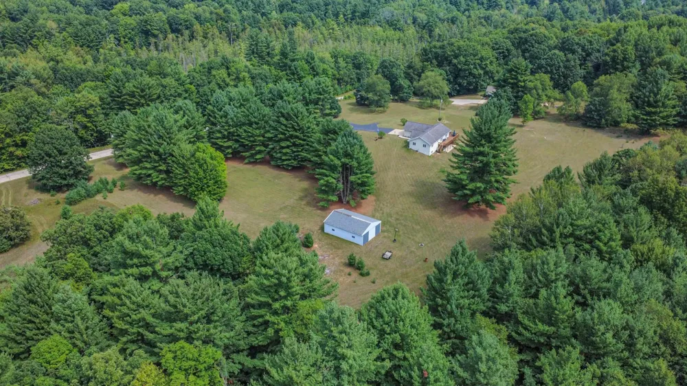 10859 W Blanchard Road Rolland Township, MI 49310