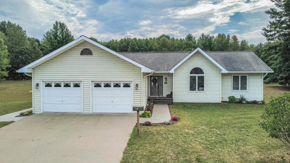 10859 W Blanchard Road Rolland Township, MI 49310