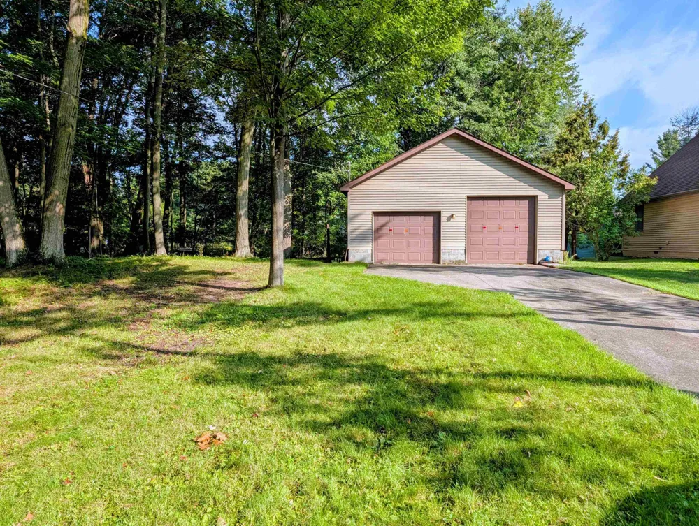 4092 E Michigan Avenue Sims Township, MI 48703