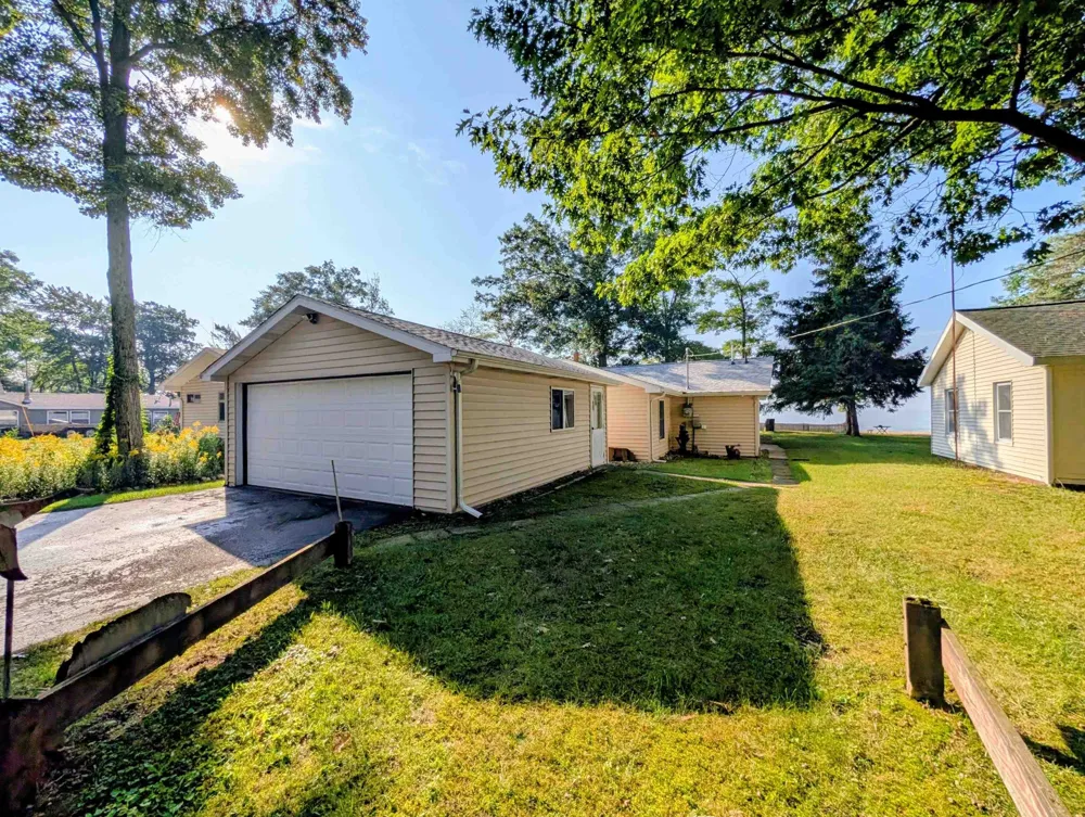 4092 E Michigan Avenue Sims Township, MI 48703
