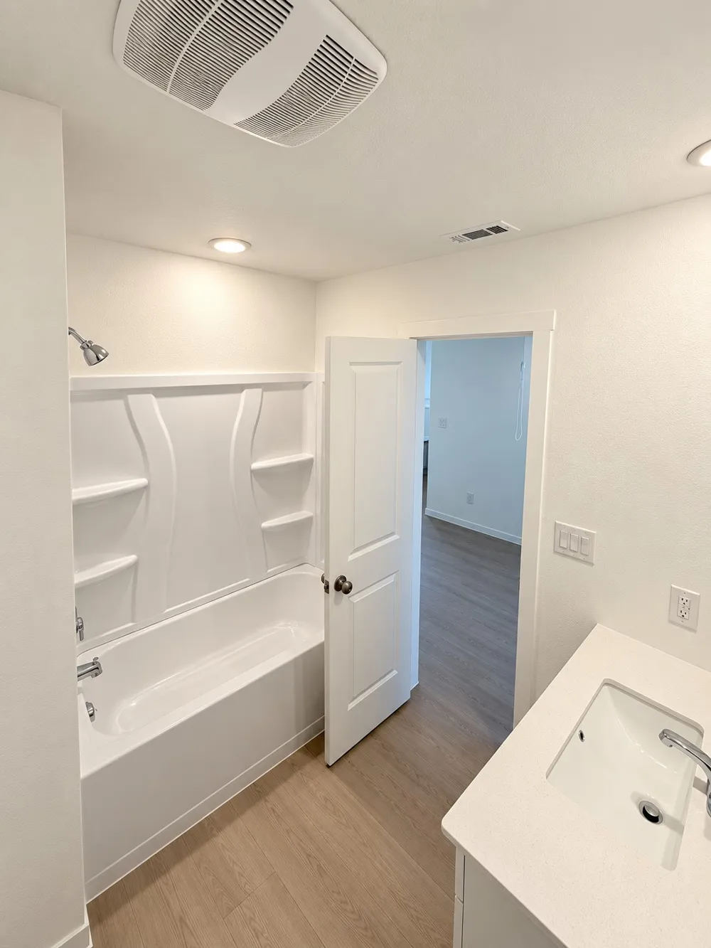 127 Jura Pass Kyle, TX 78640