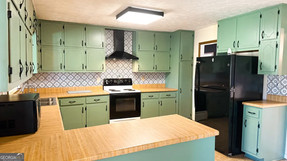 5931 Brassie Ridge LN Ellenwood, GA 30294