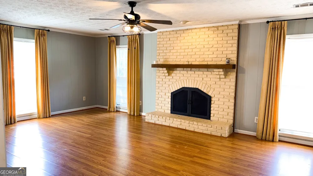 5931 Brassie Ridge LN Ellenwood, GA 30294